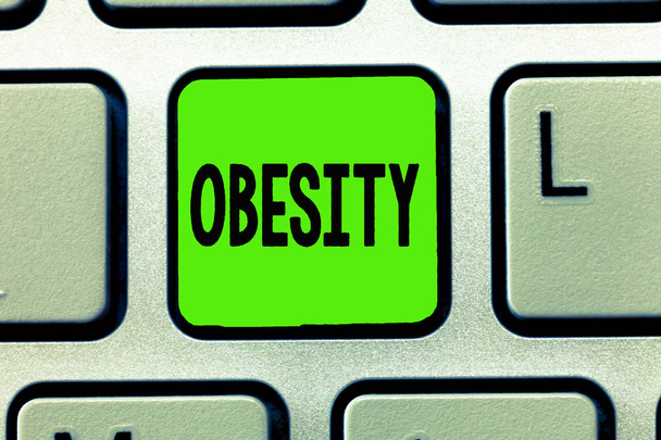 Написання Примітка показ ожиріння. Бізнесі фото демонстрації медичний стан надлишок жиру в організмі накопичується проблеми зі здоров'ям - Фото, зображення