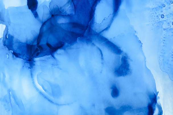 mintázott kék kifröccsenésekor alkohol ink absztrakt háttér - Fotó, kép