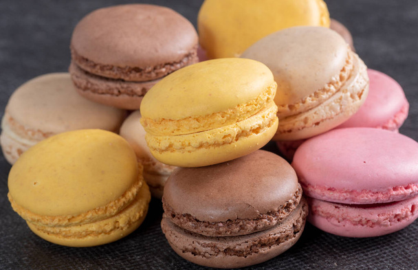 the french multicolored macaroons close up - Фото, зображення