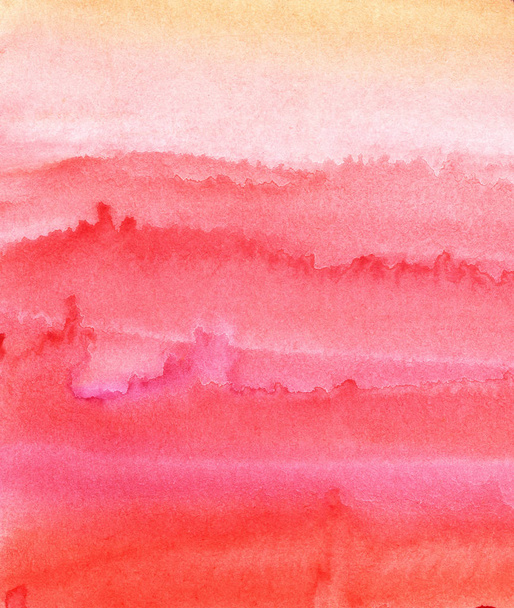カラフルな抽象的な背景。ピンク、赤、積層水彩塗り。質感の紙に描かれた手 - 写真・画像