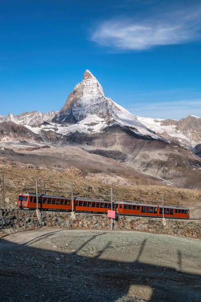 Híres Matterhorn csúcsra a Gornergrat vonat Zermatt területén, Svájc - Fotó, kép