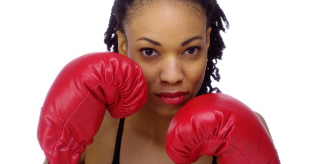 Femme noire portant des gants de boxe
 - Photo, image