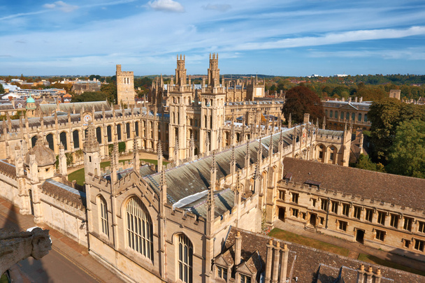 All Souls College. Oxford, Inghilterra
 - Foto, immagini
