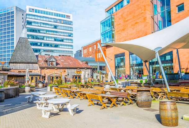 MANCHESTER, UNITED KINGDOM, APRIL 11, 2017: View of the Oast house restaurant in Manchester, Englan - Fotoğraf, Görsel