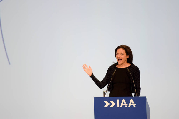 Frankfurt, Germany. 14th Sep, 2017. Sheryl Sandberg, Facebook COO, speaking at the Opening Ceremony, 67th IAA International Motor Show in Frankfurt/Main on Tuesday, September 14th, 2017 - Fotó, kép