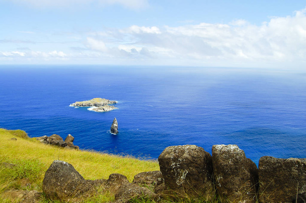 Motu Nui & Motu Iti Islands - Остров Пасхи
 - Фото, изображение