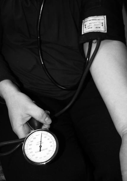Sphygmomanomètre noir, outil médical
 - Photo, image