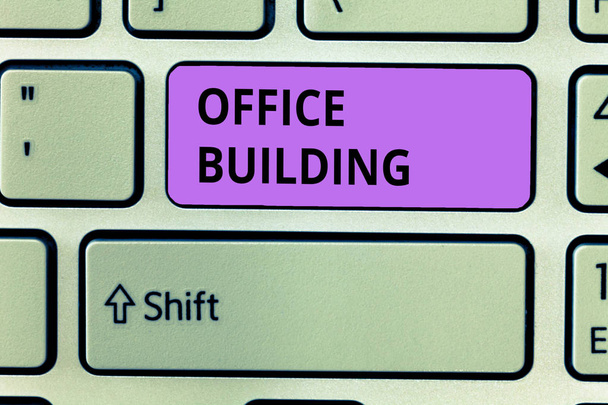 Koncepční rukopis zobrazující kancelářskou budovu. Obchodní foto showcasing Komerční budovy se používají pro komerční účely - Fotografie, Obrázek