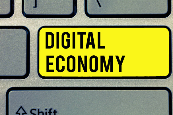 Panneau texte montrant l'économie numérique. Photo conceptuelle réseau mondial d'activités et de technologies économiques
 - Photo, image