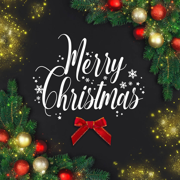 Pobočka vánoční stromeček s vánočními dekoracemi a magické - Fotografie, Obrázek