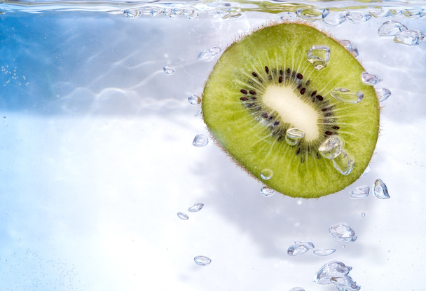 Kiwi slice - Фото, зображення
