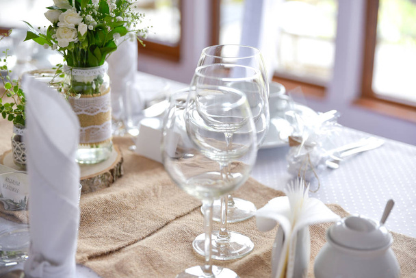 Wedding table set for fine dining or other catered event, center-piece - Photo, Image