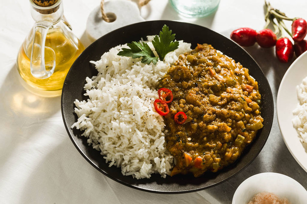 Basmati rice with curry from vegetables and lentils. Healthy spi - Fotoğraf, Görsel