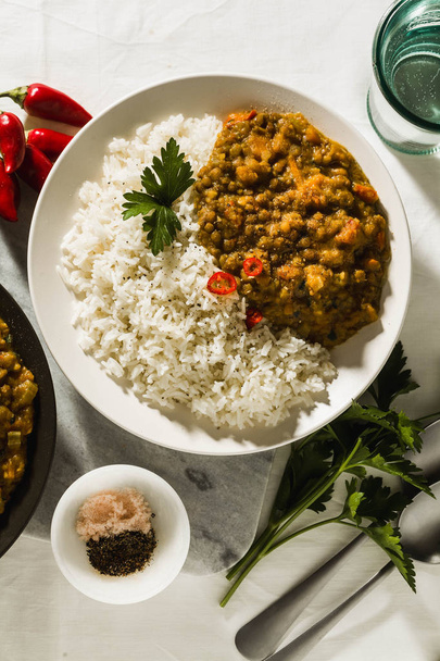 Basmati rice with curry from vegetables and lentils. Healthy spi - Fotoğraf, Görsel