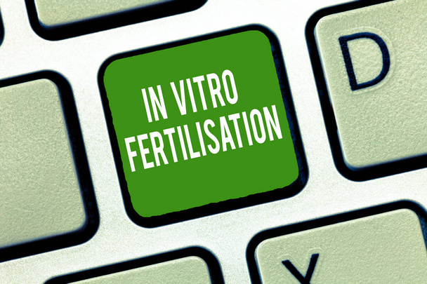 Znak textu zobrazeno v oplodnění in Vitro. Konceptuální fotografie vajíčko je oplodněno sperma ve zkumavce - Fotografie, Obrázek