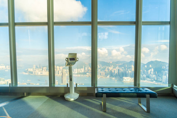 Sky100 taras widokowy z pięknym widokiem na panoramę miasta miasto Hongkong - Zdjęcie, obraz