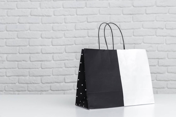 close up of Shopping bag on table - Valokuva, kuva