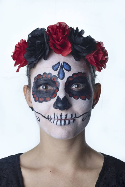 Stúdió portré egy lány, Halloween festett arca - Fotó, kép