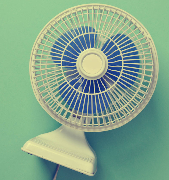Nane pastel arka plan ev mini fanı. Kurtuluş ısı - Fotoğraf, Görsel