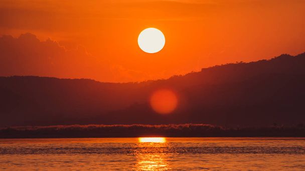 Sunset on the Irrawaddy River (Ayeyarwaddy River) in Bagan, Myanmar (Burma) - Photo, Image