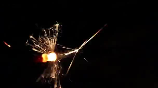 Hořící Bengálsko světla prskavka - Záběry, video