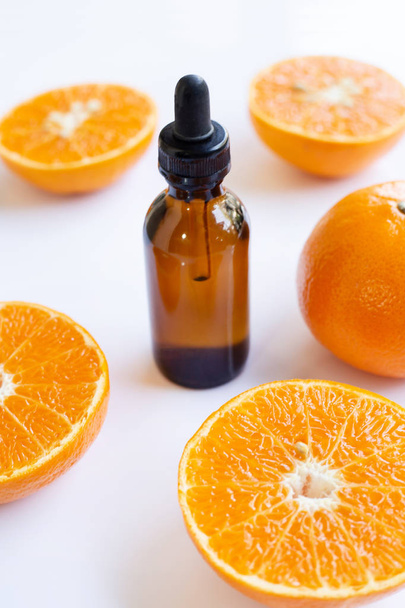 Essential oil with orange - Foto, Bild