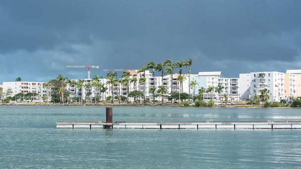     Guadeloupe, Pointe Pitre ville, panorama du port depuis la mer
  - Photo, image