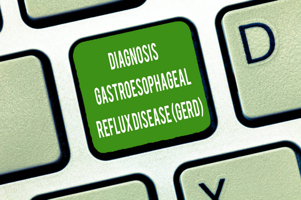 Text znamení ukazující diagnóza refluxní choroby jícnu Gerd. Konceptuální fotografie zažívací poruchy - Fotografie, Obrázek