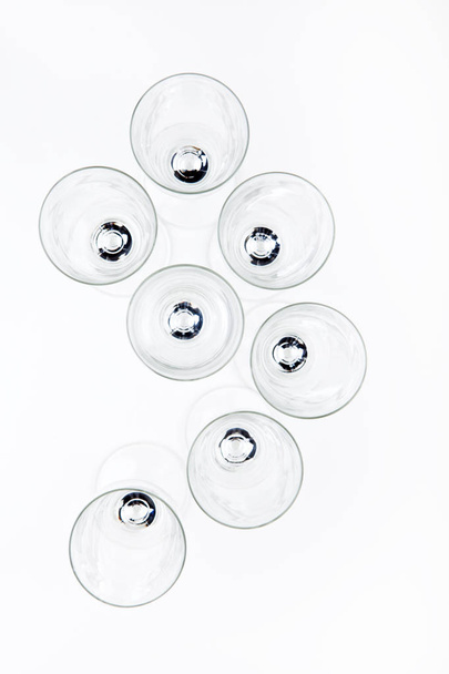 empty champagne glass numbers  - Foto, imagen