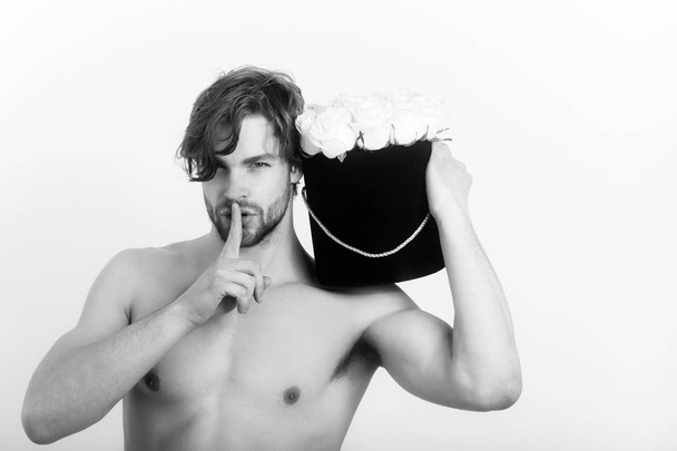 valentines day. Bearded man or sexy macho, muscular athlete - Foto, Imagen