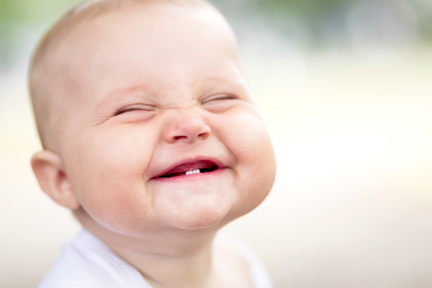 dziecko uśmiechający się ładny - Zdjęcie, obraz