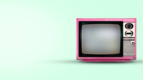 Старе червоне телебачення або старовинне телебачення на зеленому фоні
 - Фото, зображення