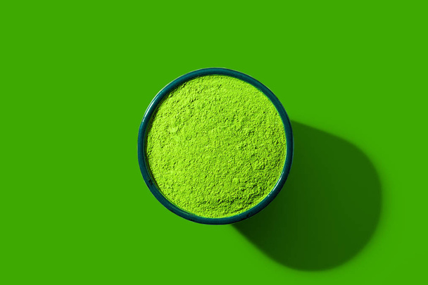 Matcha zelený čaj plochý ležel, pohled shora, v přehnané stylu Pop-Art - Fotografie, Obrázek