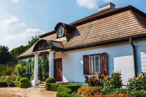 Antigua casa señorial de madera en Lublin, Polonia
 - Foto, imagen