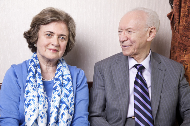 щаслива пара похилого віку
 - Фото, зображення