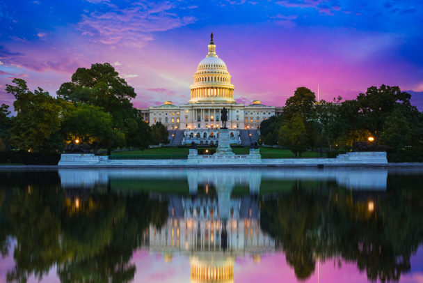 Budynek Kapitolu Stanów Zjednoczonych w Waszyngtonie, USA - Zdjęcie, obraz