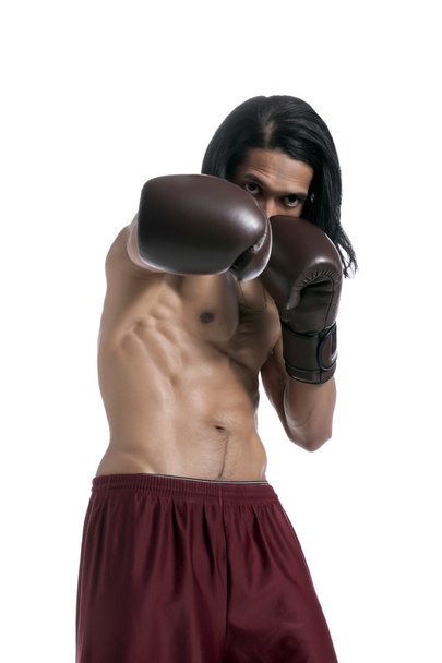 un boxeur masculin lançant un jab
 - Photo, image
