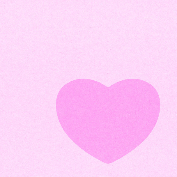 Símbolo do coração sobre papel reciclado
 - Foto, Imagem