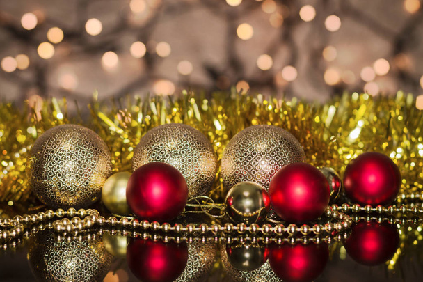 Natale sfondo Capodanno. sfondo Bokeh, luci sfocate, palle di Natale
 - Foto, immagini