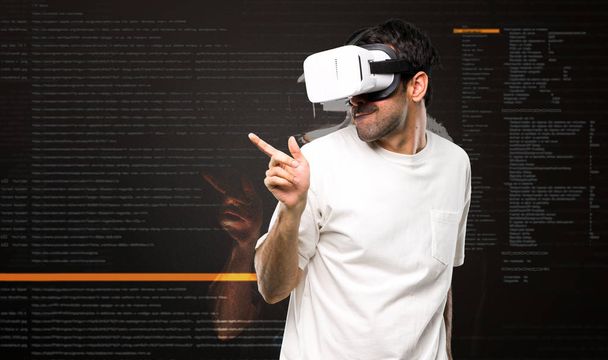 Férfi Vr szemüveg élvezze tánc belül a virtuális valóság mód - Fotó, kép