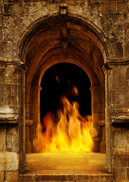 Portão para o inferno com chamas de fogo
. - Foto, Imagem