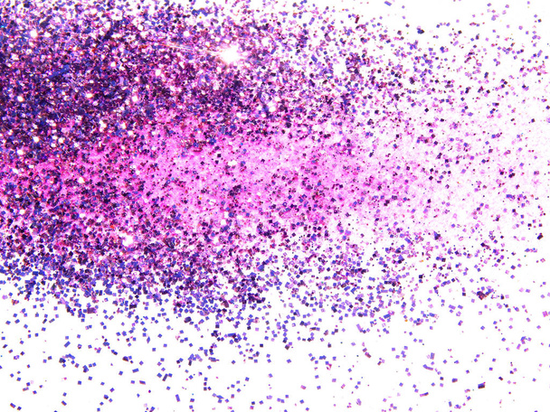 Brillo púrpura brilla sobre fondo blanco. Hermoso telón de fondo abstracto para el diseño de vip, moda, maquillaje, arte de uñas, compras, diseño de tarjetas, concepto de belleza
 - Foto, imagen