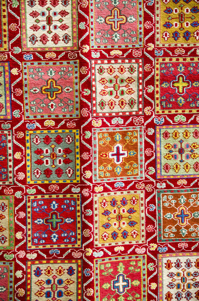 Барвисті традиційної грузинської килим крупним планом на вулиці Тбілісі, Георгій - Фото, зображення