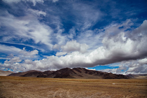 The unique beauty of the sky over The Mongolian steppes - Foto, imagen