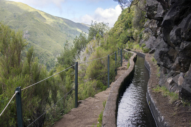 Levada das 25 fontes, touristic hiking trail, Rabacal, Madeira island, Portugal - Фото, изображение
