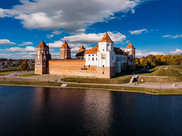 Historische Wit-Rusland van complexe Kasteel Mir - Foto, afbeelding