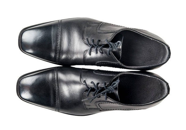 Męskie czarne skórzane buty na białym tle - Zdjęcie, obraz