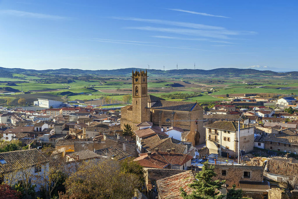 View of Artajona city with san Pedro church from fortress, Spain - Foto, Imagem