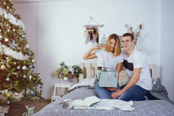 couple in home - Foto, imagen