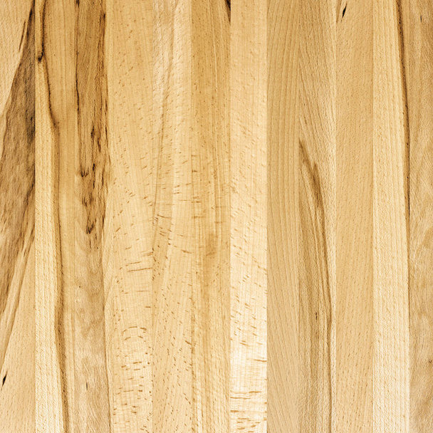 фрагмент деревянной панели из лиственных пород дерева.  - Фото, изображение